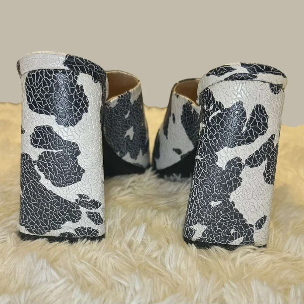 BE DII Blue & White Floral Print Mules - Picture 6 of 11